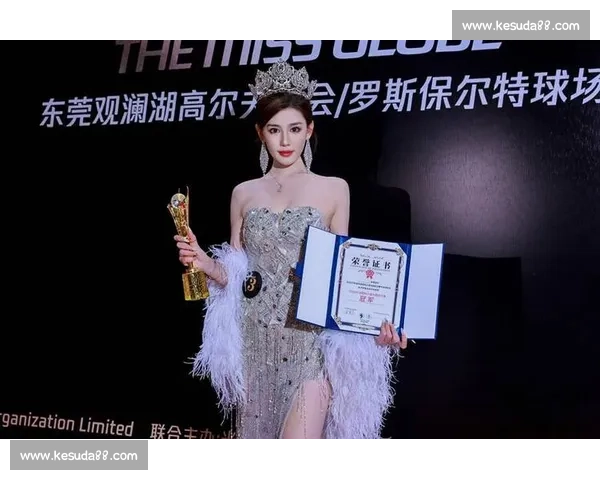 环球小姐冠军颜值引热议，辽宁网友：这反差太上头